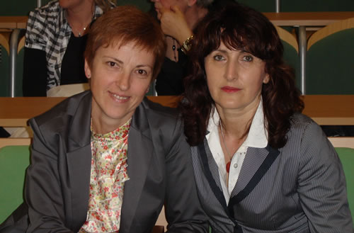 Pazila je nanj kot na punčico svojega očesa Pazila je nanj kot na punčico svojega očesa