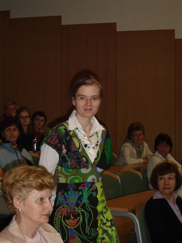 Pazila je nanj kot na punčico svojega očesa Pazila je nanj kot na punčico svojega očesa